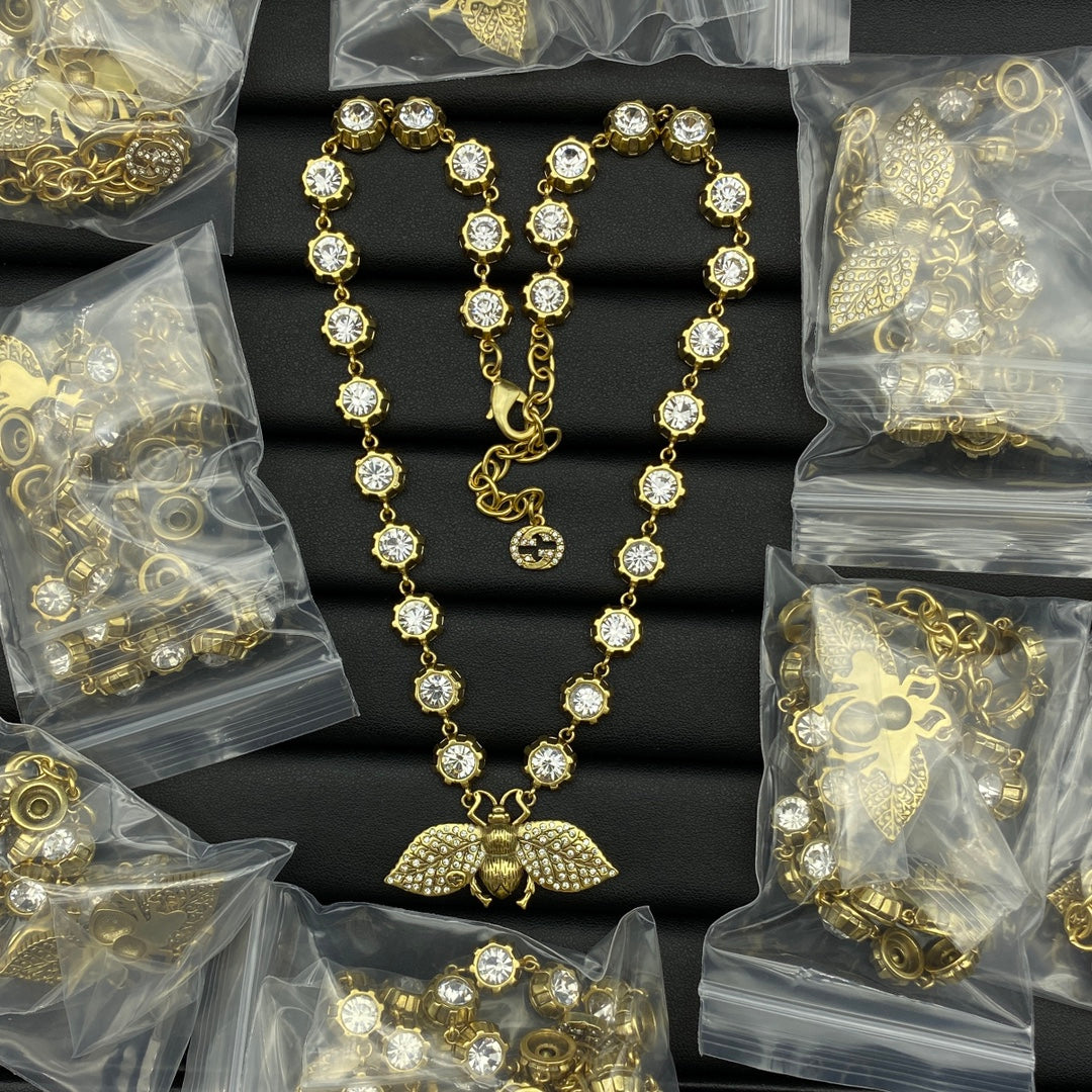 "GUYA" NECKLACE