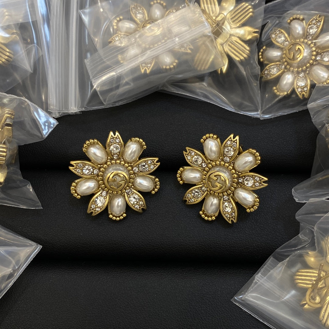"GELA" EARRINGS